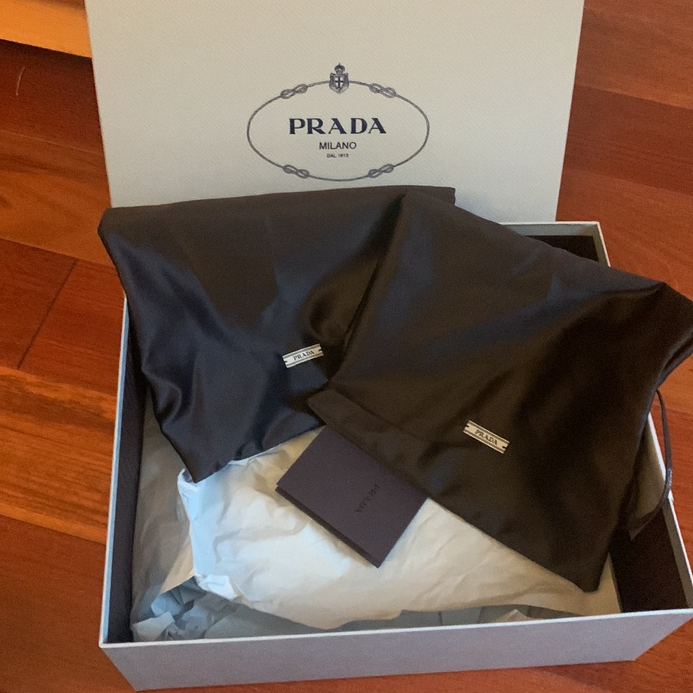 Prada sneaker - Picture 8 of 9